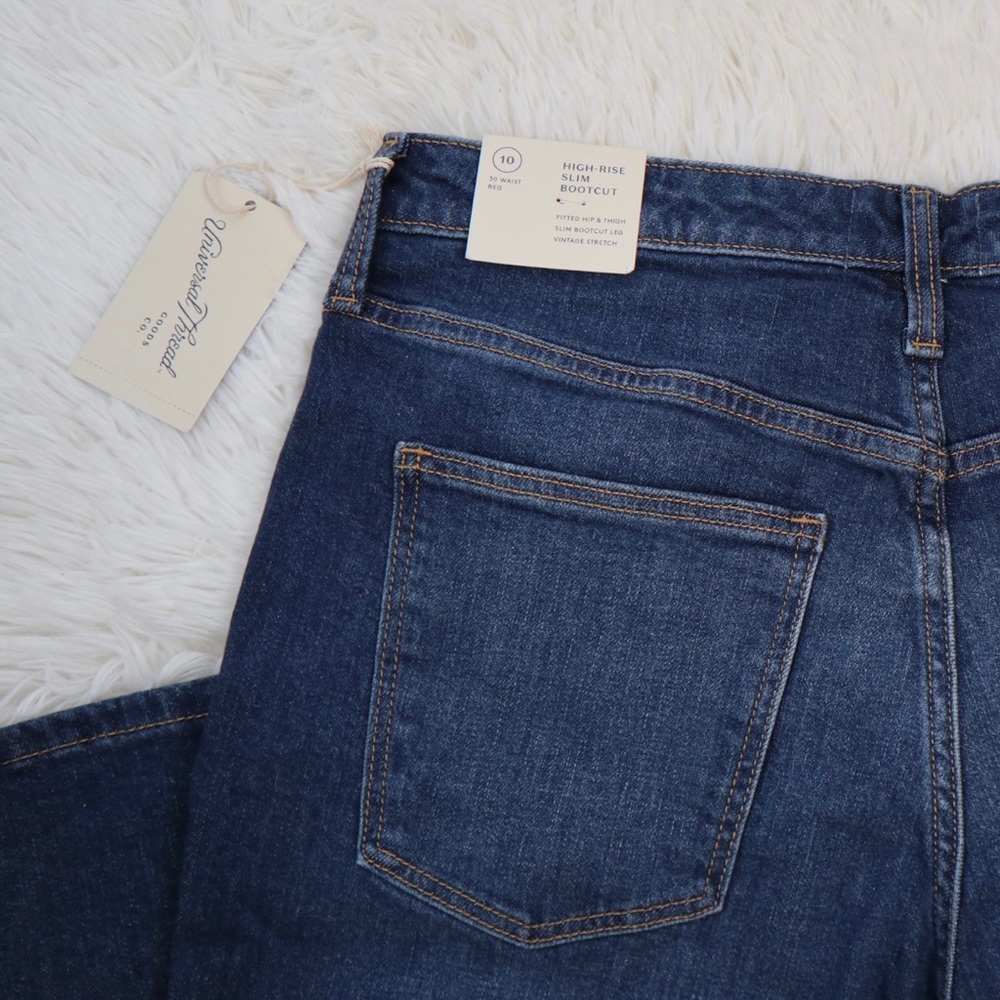 BRAND NEW Universal Thread High Rise Slim Bootcut Vintage Stretch